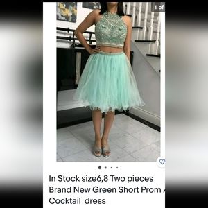 Beautiful teal green 2 piece formal dress size 7/8